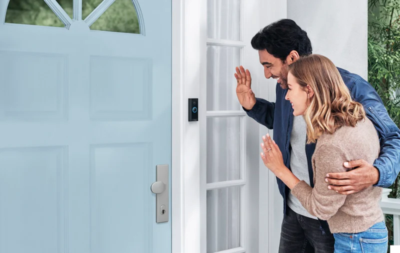 Video Doorbells vs. Traditional Buzzers